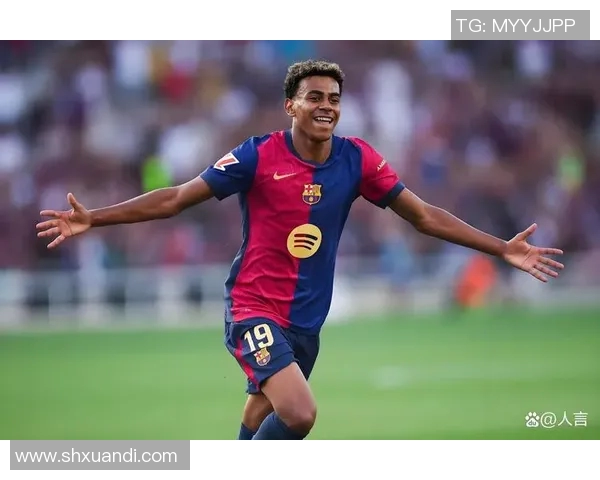 商业化视角下当代足球球星如何塑造全球体育与品牌价值